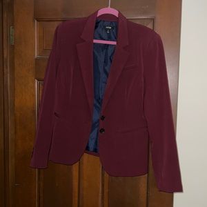 Burgundy blazer with black lining